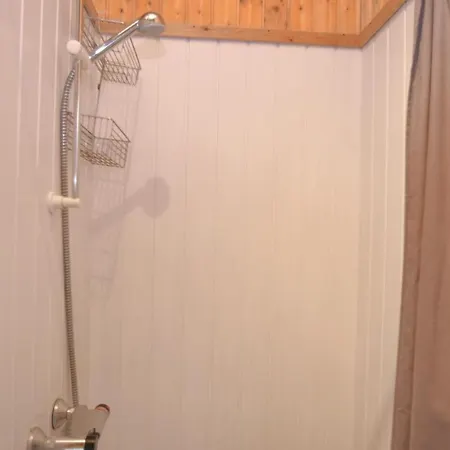Nice Home In Vaeggerlose With Sauna * Bøtø By